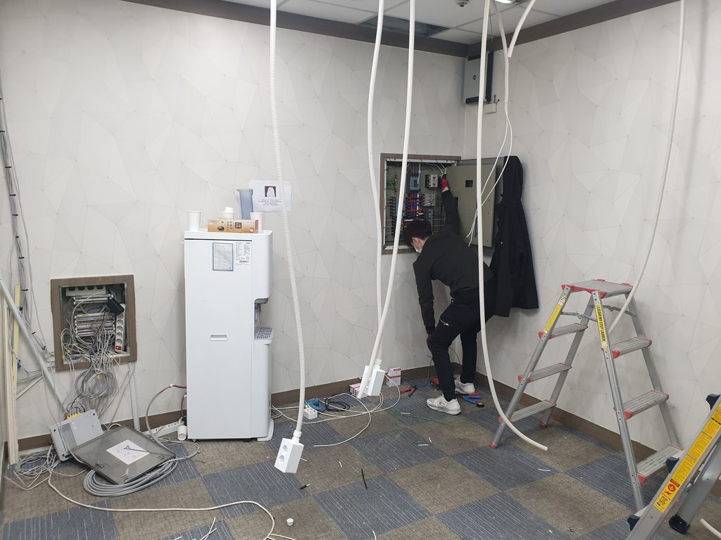 서울시 염창동 공장설비 전기공사와 누전수리를 함께 진행한 사례 4 콘ㅅ헨트 설치